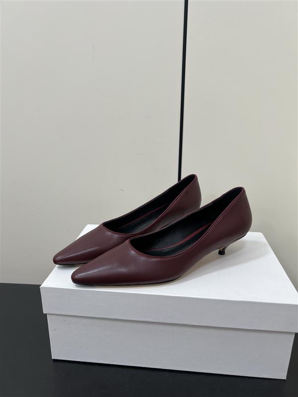 2025112717393764 310